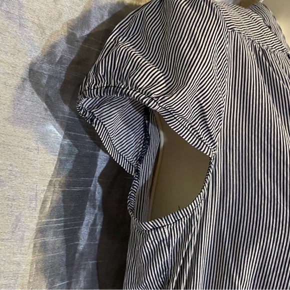 H&M cap sleeve striped blouse, elastic/drawstring waist SZ 8, GUC - Picture 7 of 7